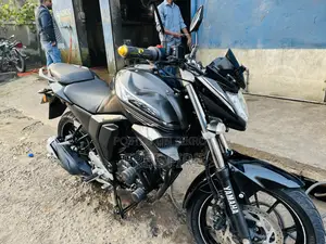 ইয়ামাহা এফজেডএস ভি২ ২০২৩ ব্ল্যাক
