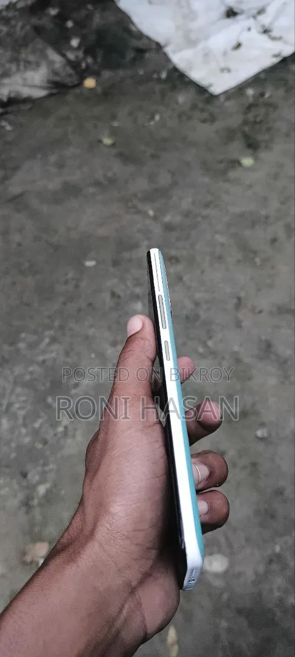Vivo Y19 128 GB Blue
