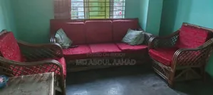 বেতের সোফা