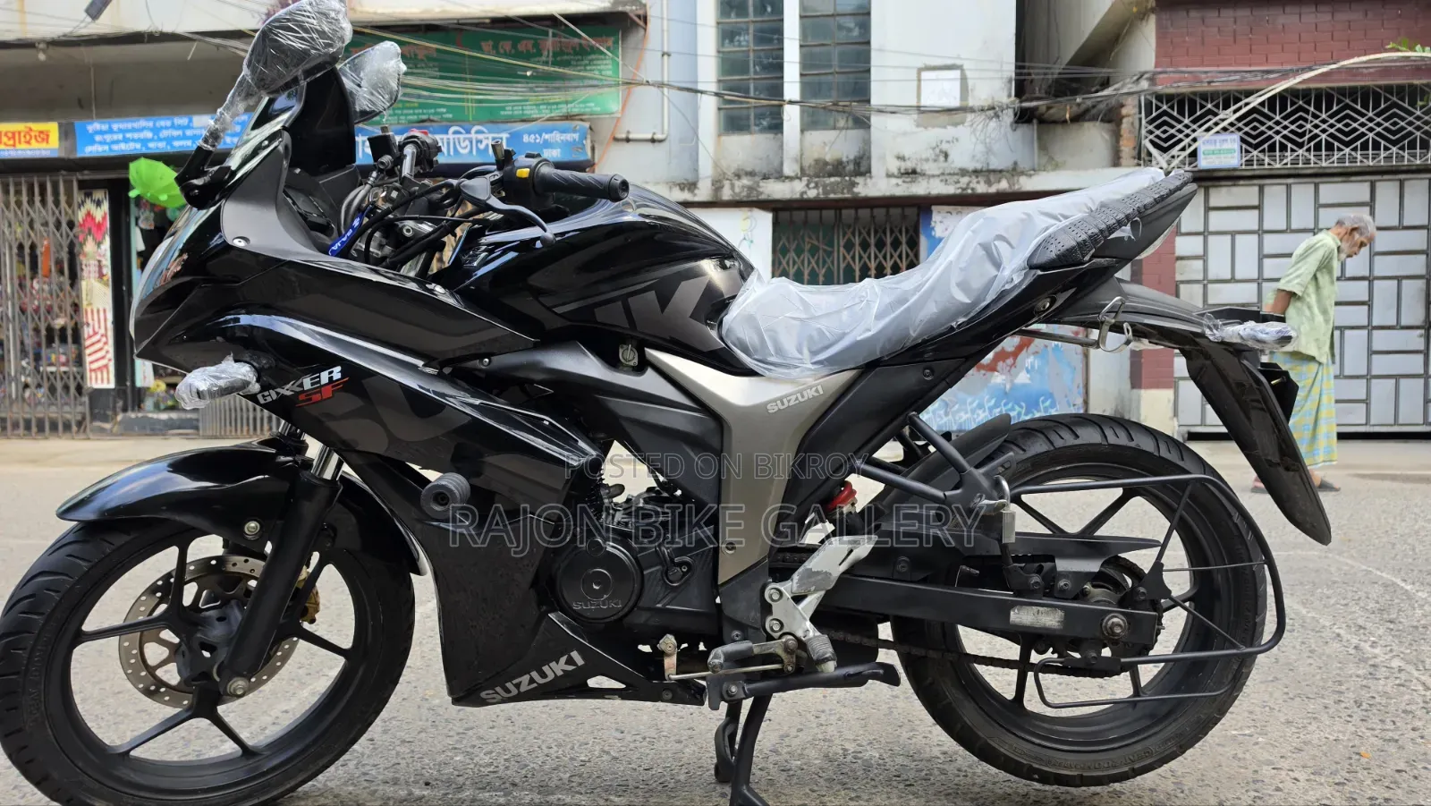 New Suzuki Gixxer SF 2023 Black