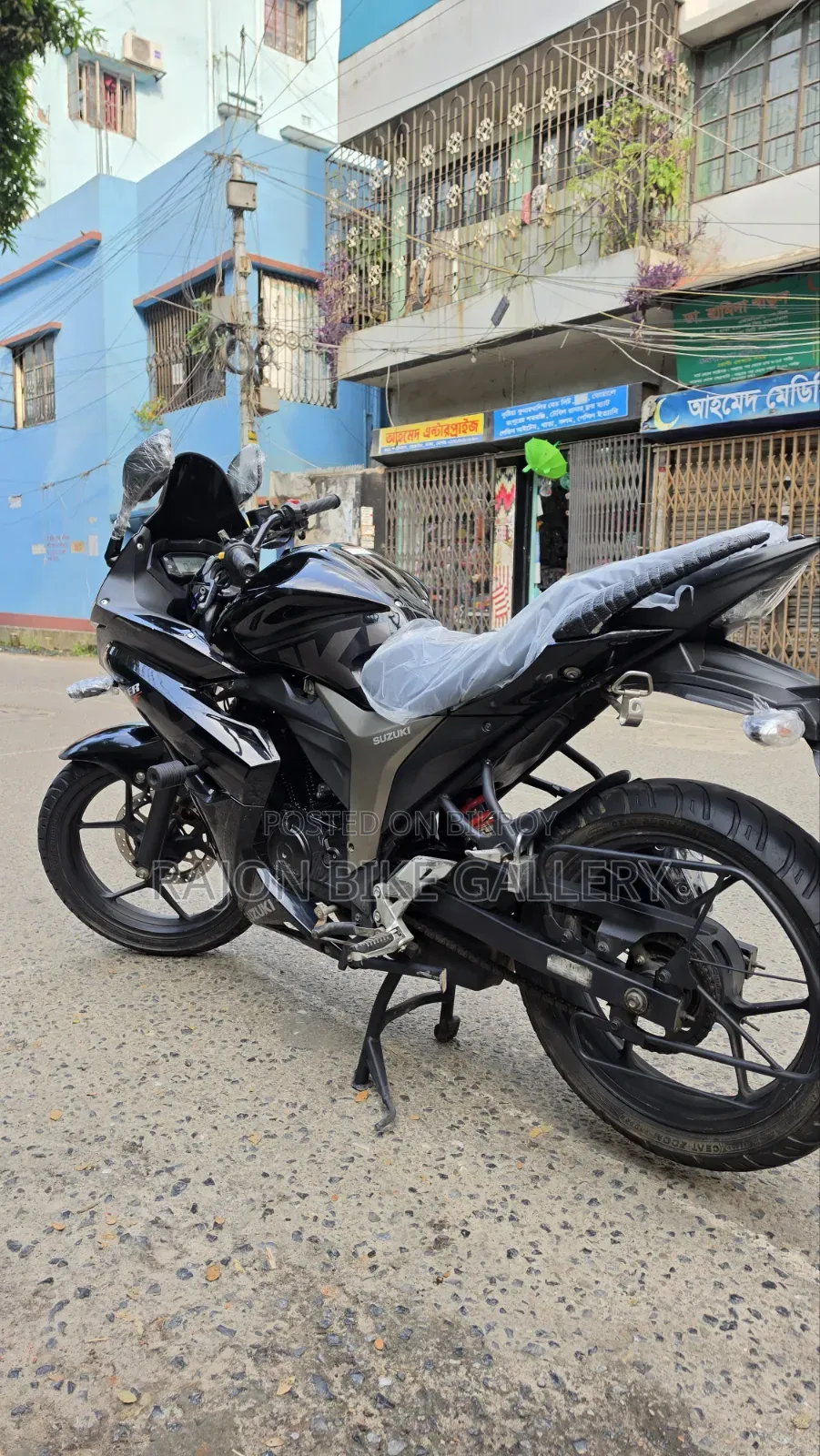 New Suzuki Gixxer SF 2023 Black