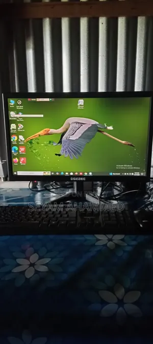 Desktop Computer 8GB Intel Core i5 SSHD+SSD 500GB