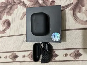 অ্যাপল এয়ারবাডস জেবিএল মিনি সাউন্ডবক্স