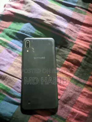 Samsung Galaxy M10 32 GB Black