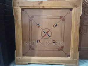 ক্যারম বোর্ড