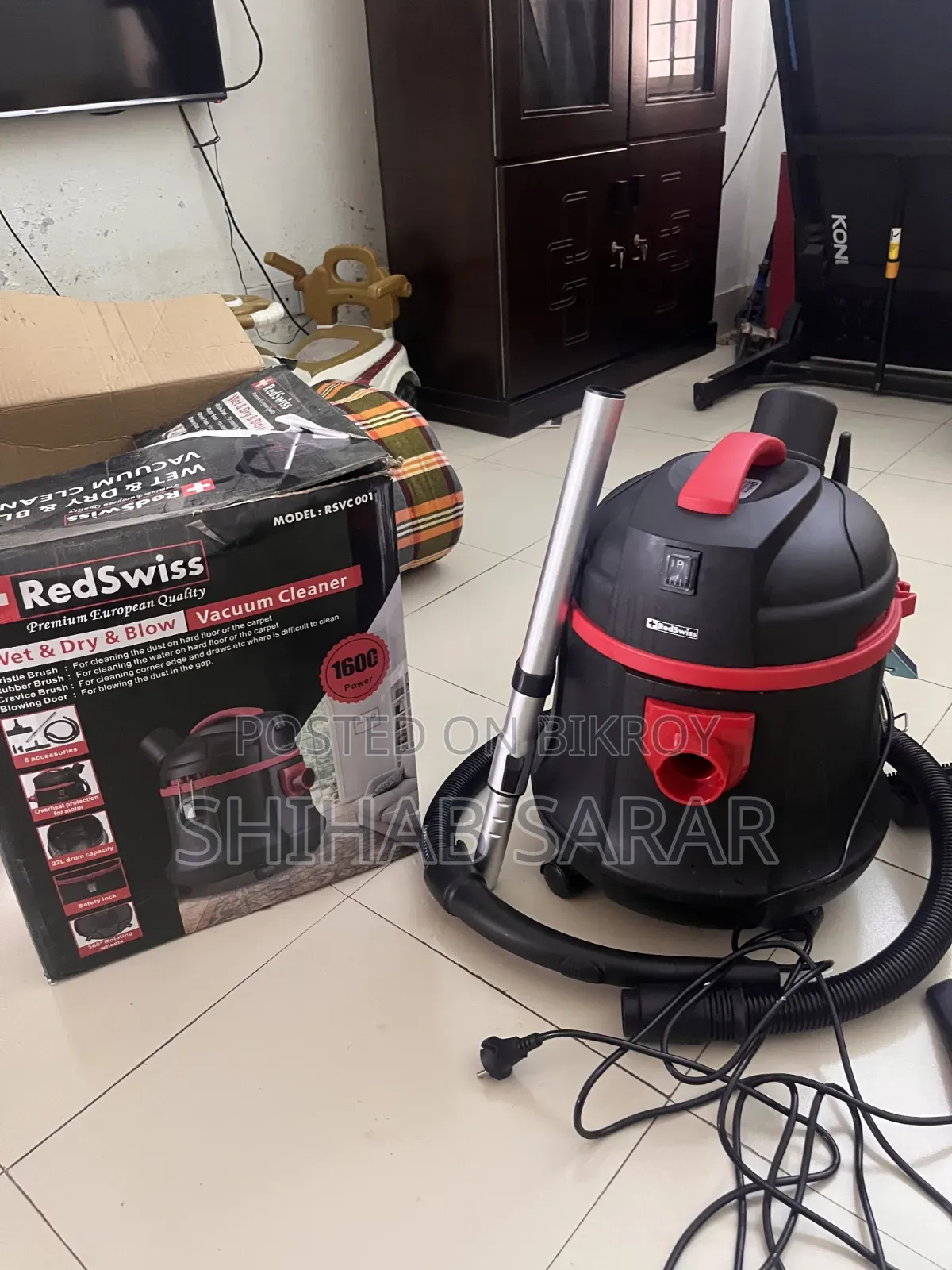 Vacuum Cleaner, it is completely new, used only once.