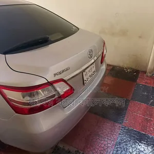 টয়োটা প্রমিও ২০০৮ সিলভার