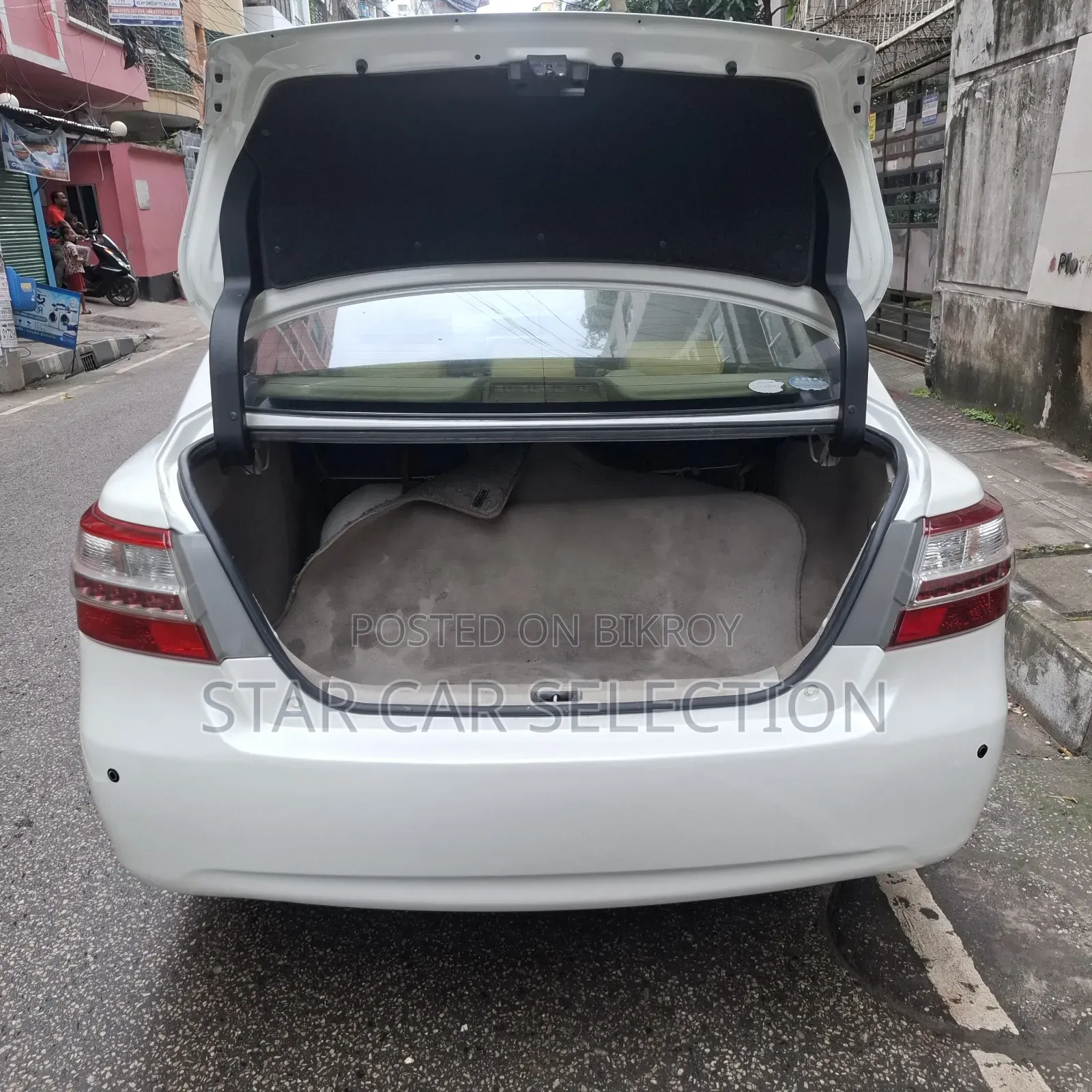 Toyota Premio 2012 Pearl