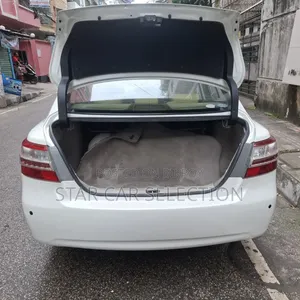 Toyota Premio 2012 Pearl