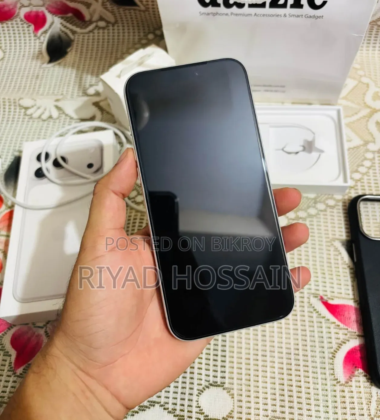 অ্যাপল আইফোন ১৭ প্রো ম্যাক্স ২৫৬ জিবি হোয়াইট