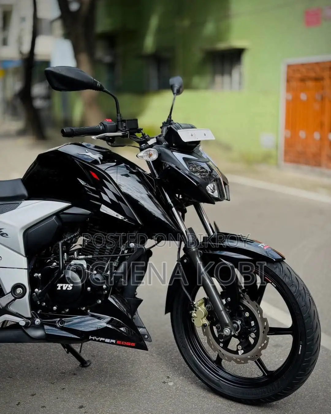 New TVS Apache RTR 160 4V 2021 Black