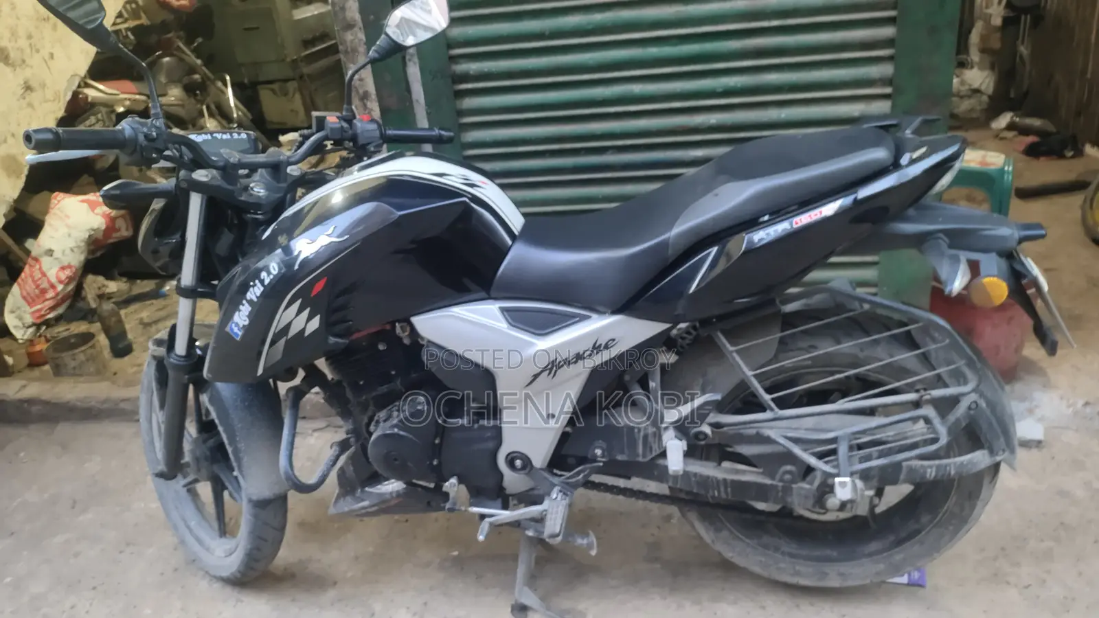 New TVS Apache RTR 160 4V 2021 Black