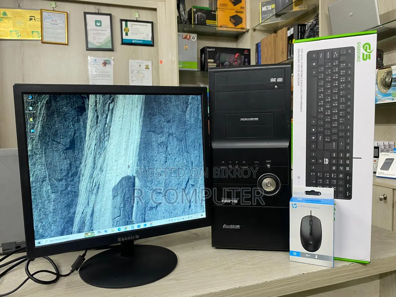 Desktop Computer Gigabyte 8GB Intel Core i3 SSD 128GB