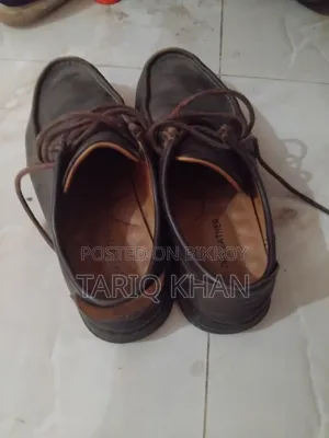 জুতা বিক্রি হবে
