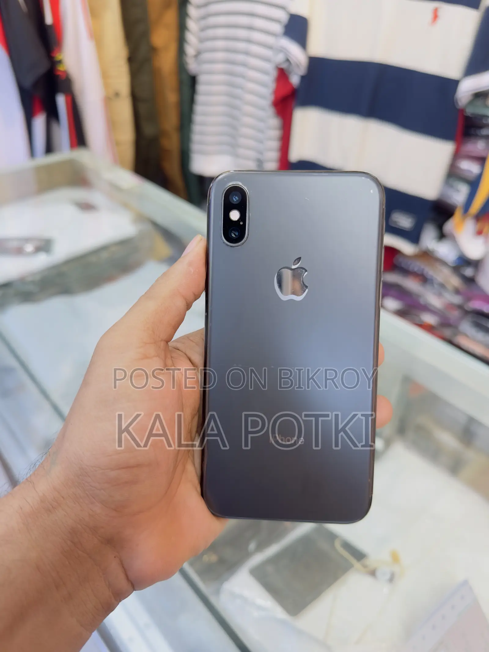অ্যাপল আইফোন এক্সএস ৬৪ জিবি ব্ল্যাক