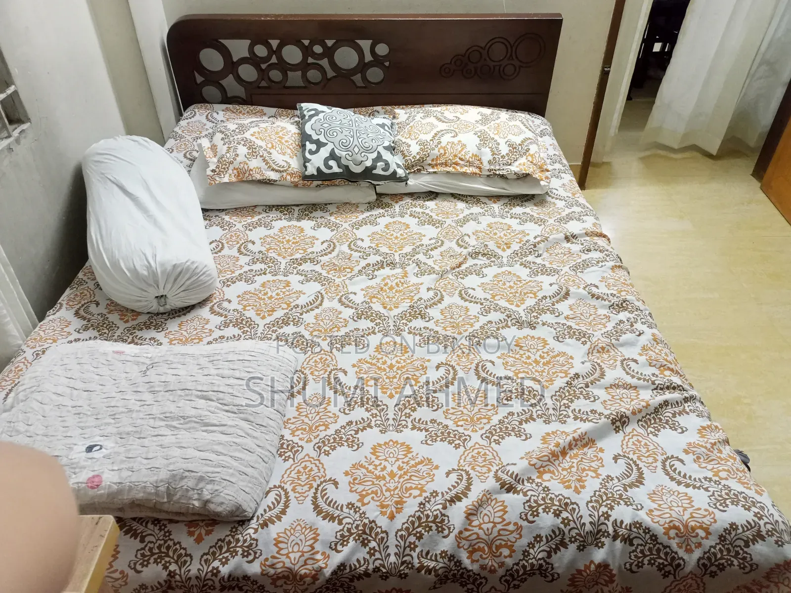 খাট বিক্রয় করা হবে।