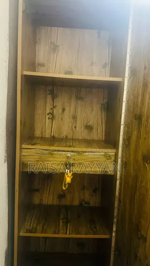 1 Door Almari