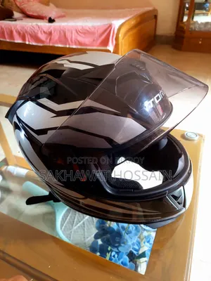 টরক ফুল ফেস হেলমেট