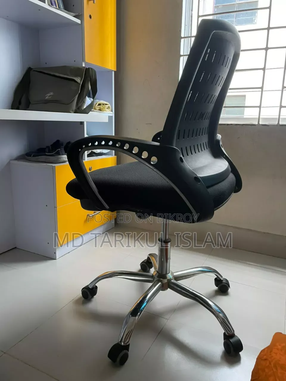 Table and Mesh Chair