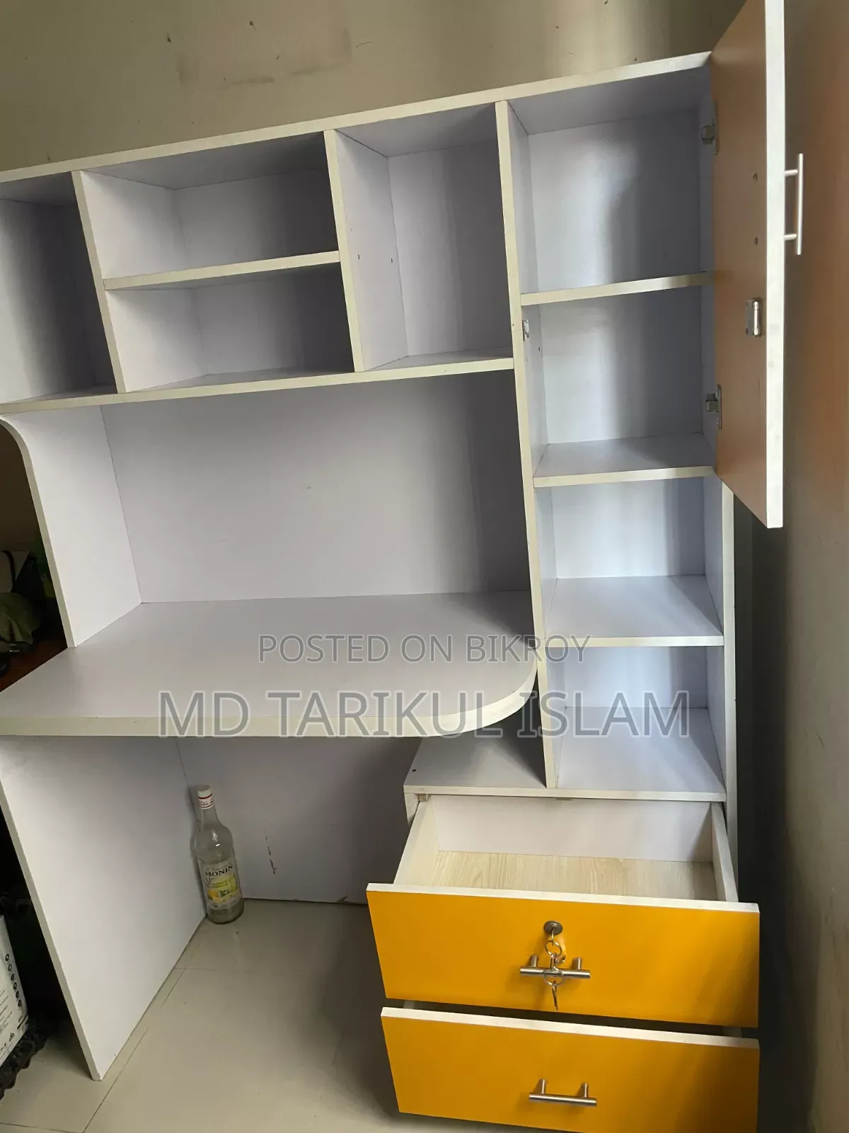 Table and Mesh Chair