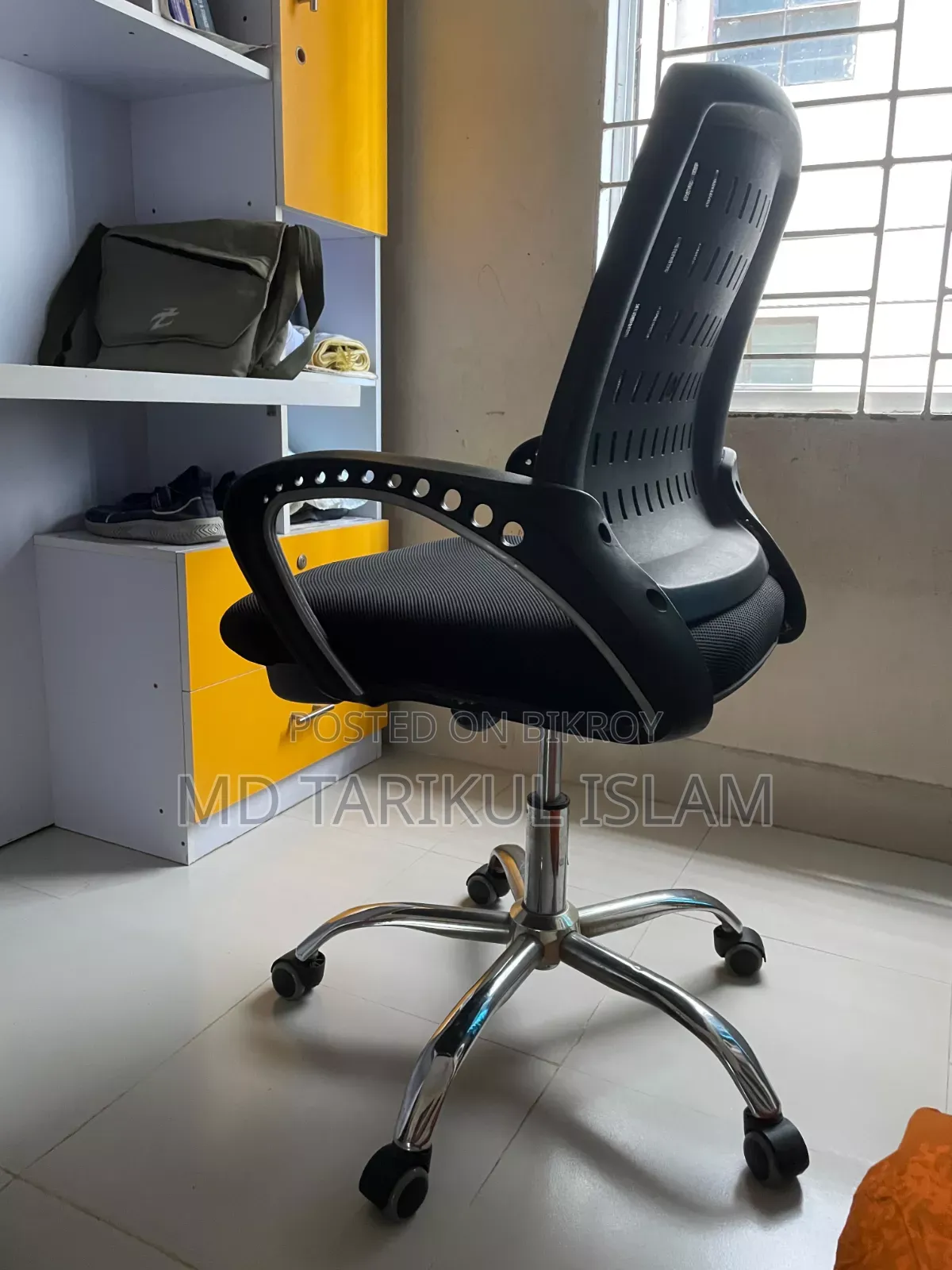 Table and Mesh Chair