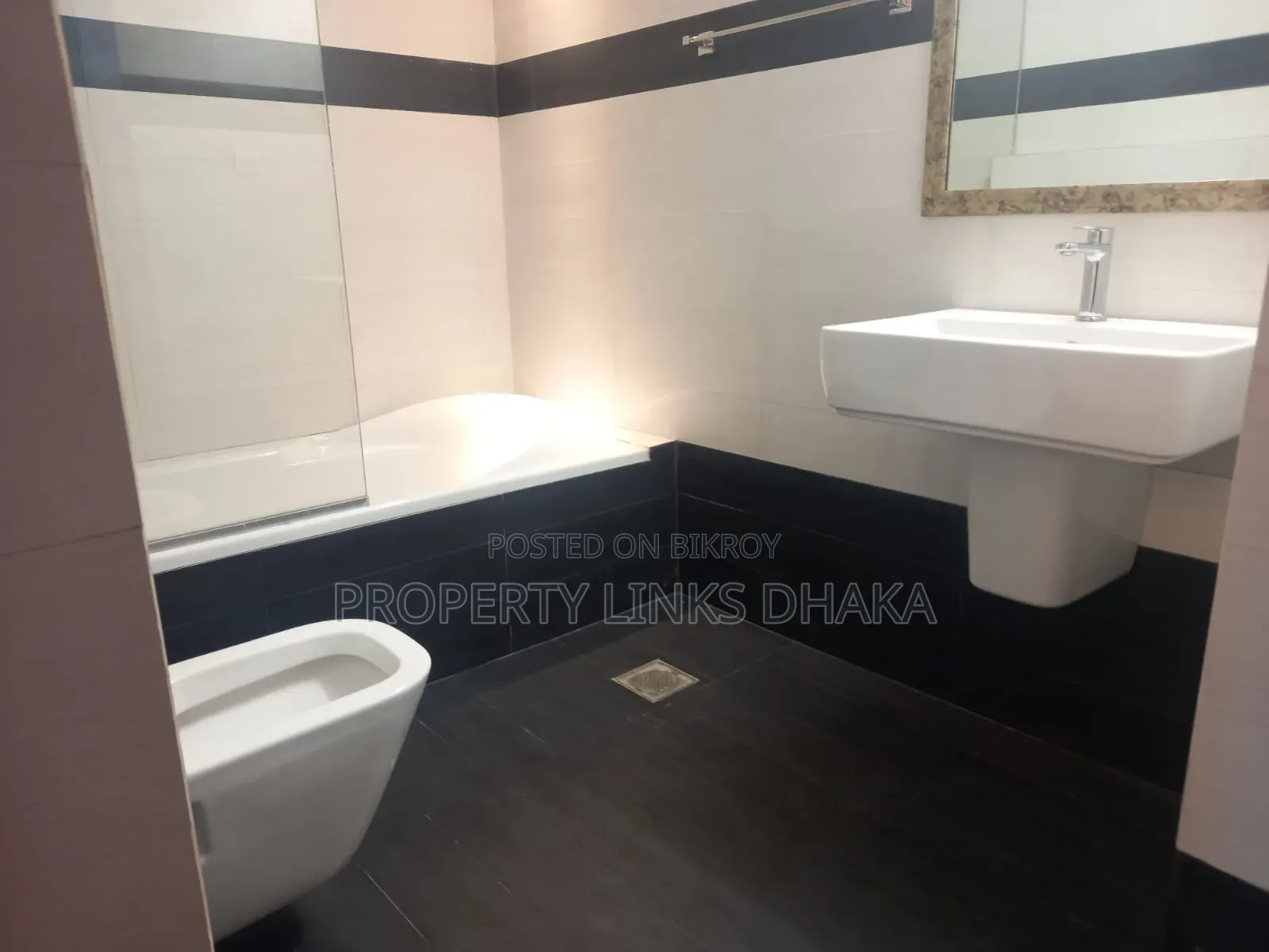 গুলশানে ৩ বেডরুমের অ্যাপার্টমেন্ট বিক্রয়