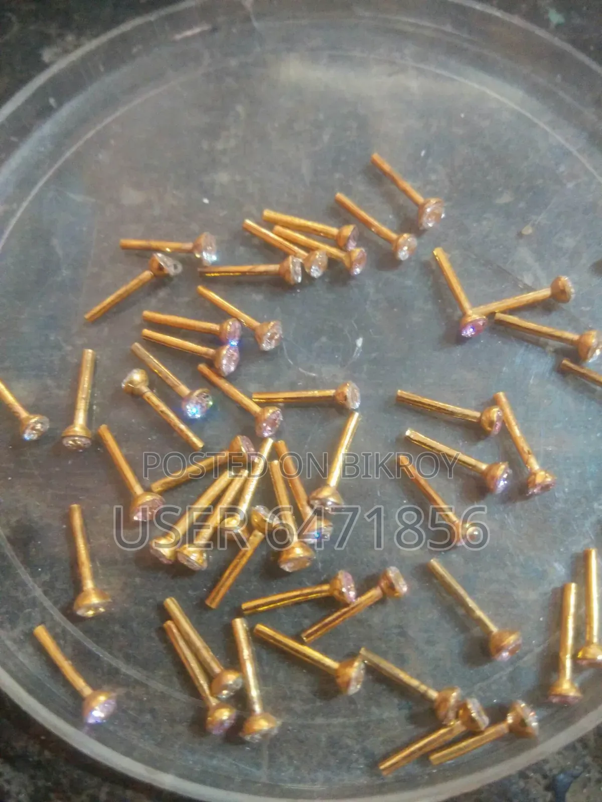 এক পাথরে নাকফুল