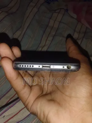 অ্যাপল আইফোন ৬ ৬৪ জিবি হোয়াইট