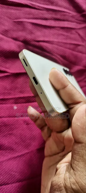 নতুন স্যামসাং গ্যালাক্সি এ১৬ ৫জি ২৫৬ জিবি গোল্ড