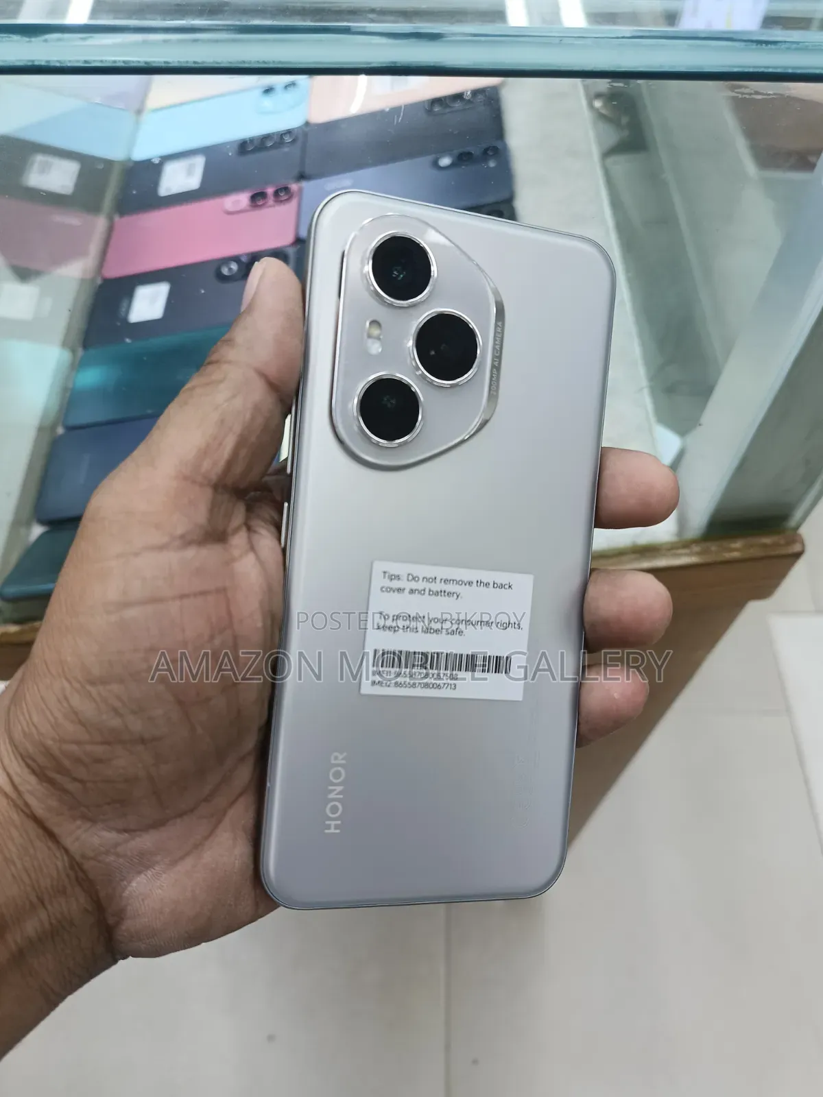 অনার ৪০০ প্রো ৫১২ জিবি গ্রে