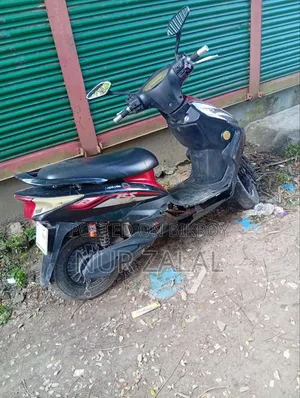 Motorcycle 2023 Red