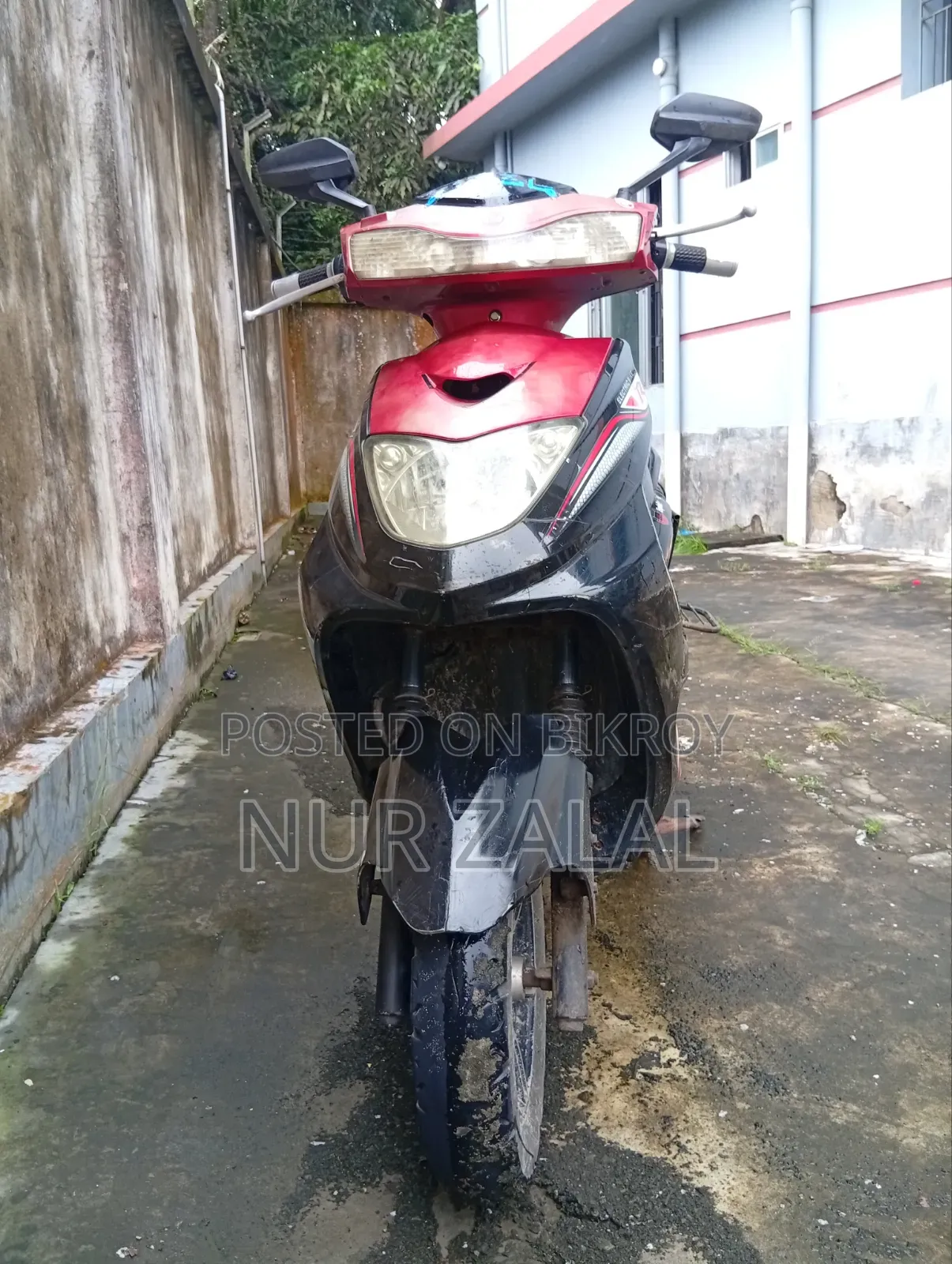 Motorcycle 2023 Red