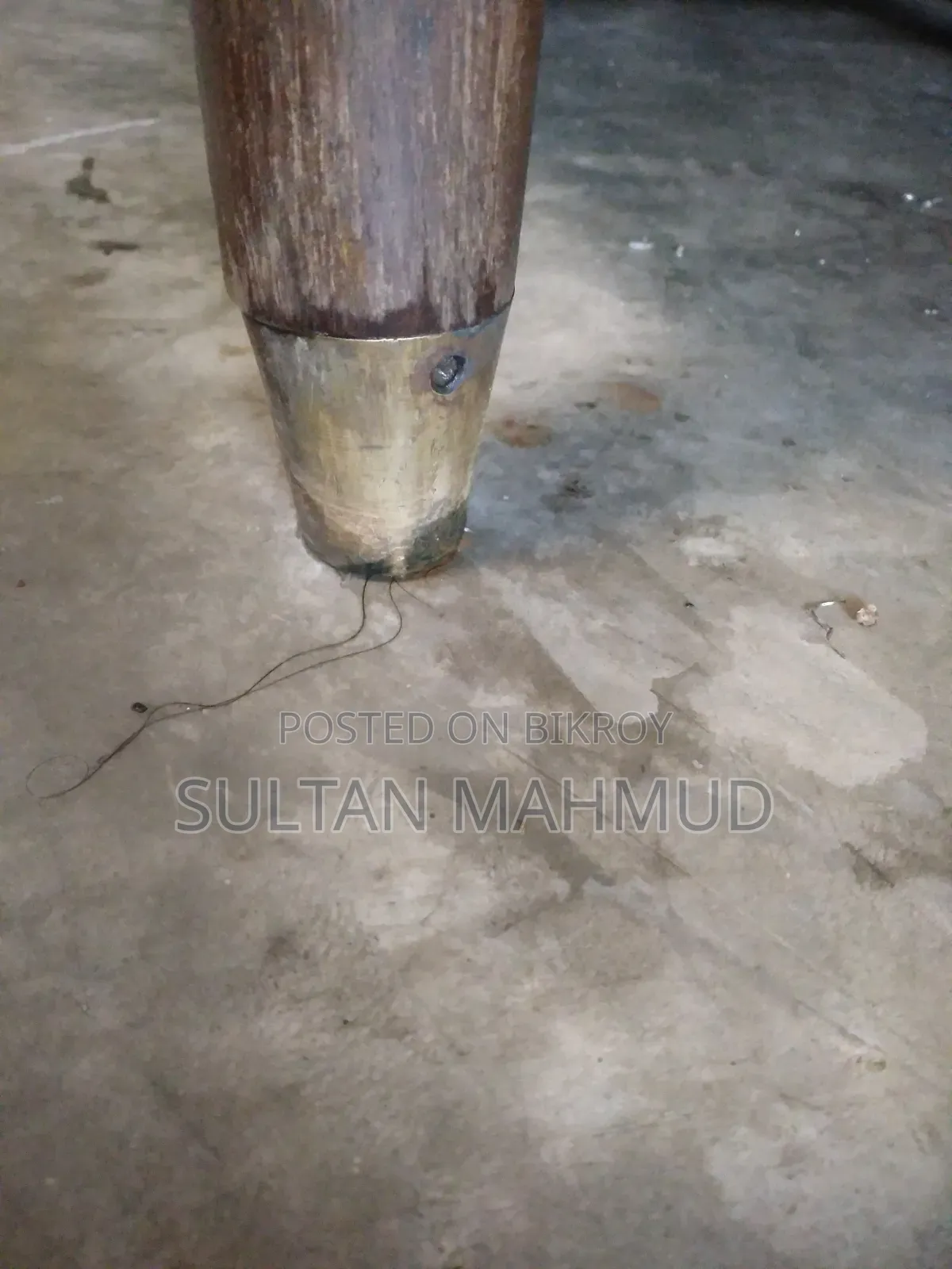 এন্টিক শোকেস ৬০ বছর পুরোনো