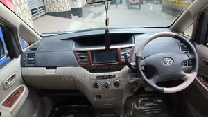 Toyota Noah 2.0 FWD (8 Seater) 2003 Pearl