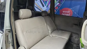 Toyota Noah 2.0 FWD (8 Seater) 2003 Pearl