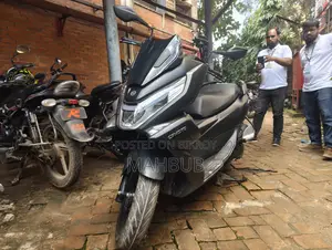 সিএফমোটো ১৫০এসসি ২০২৫ কালো