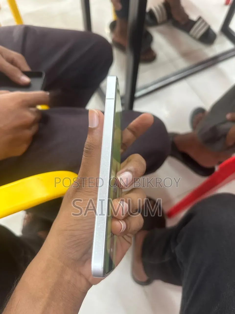 শাওমি রেডমি টার্বো ৪ প্রো ২৫৬ জিবি হোয়াইট