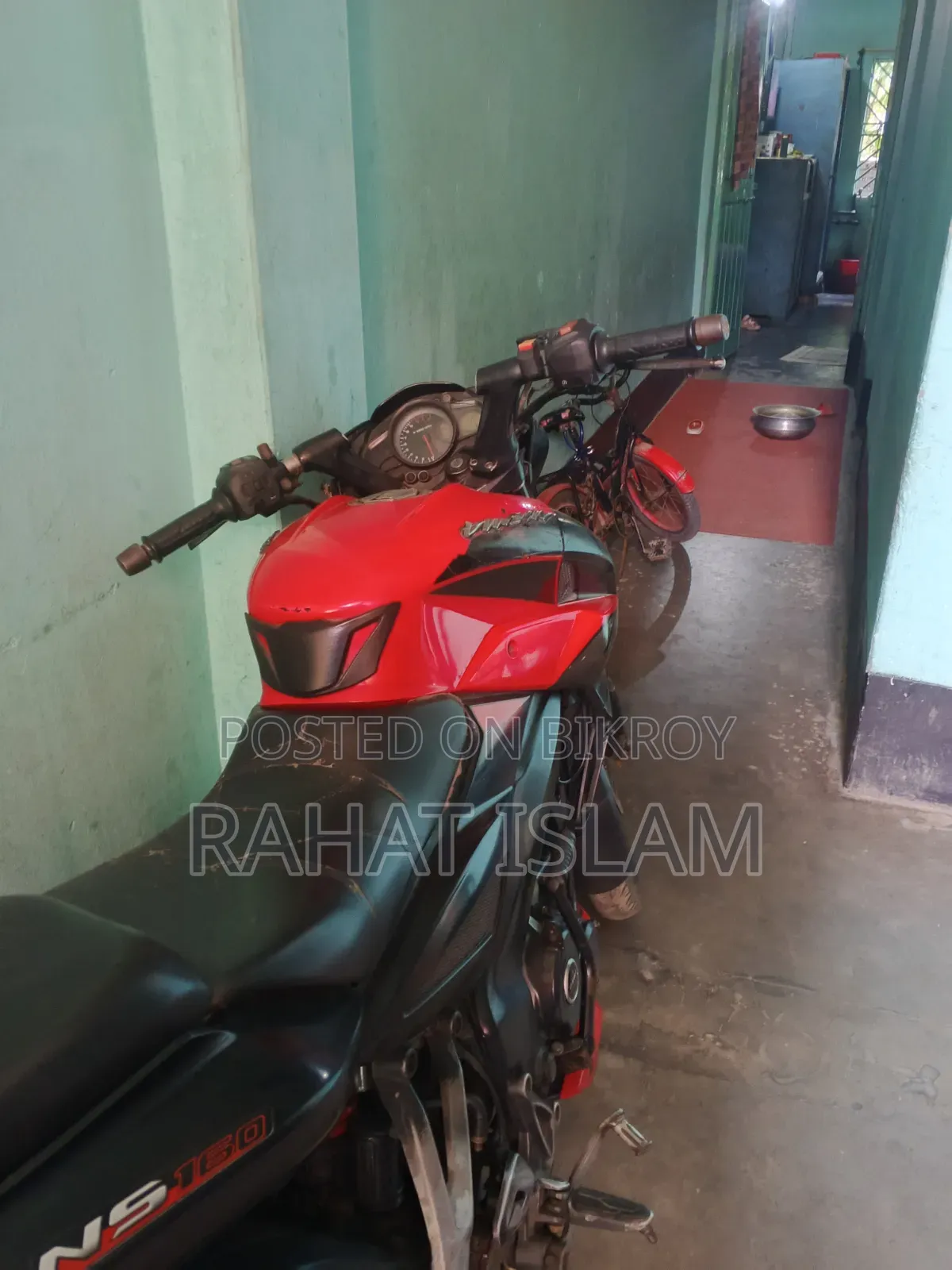 বাজাজ পালসার এনএস ১৬০ ২০২০ লাল