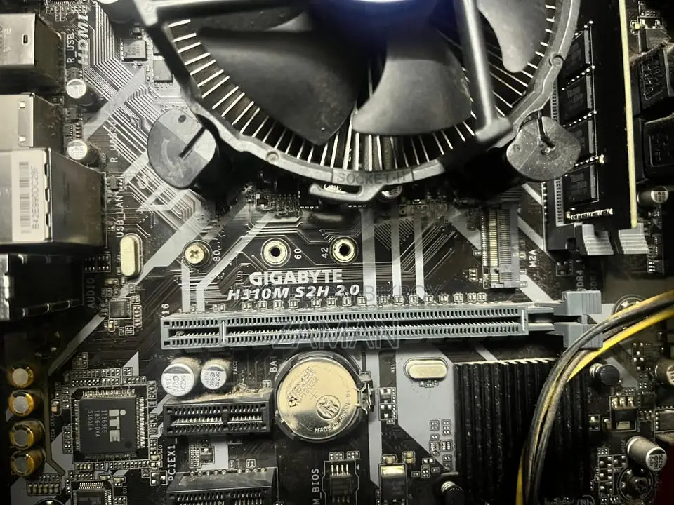 Gigabyte GA-H110MSTX-HD3-ZK 4GB Intel Core i3 SSD 128GB