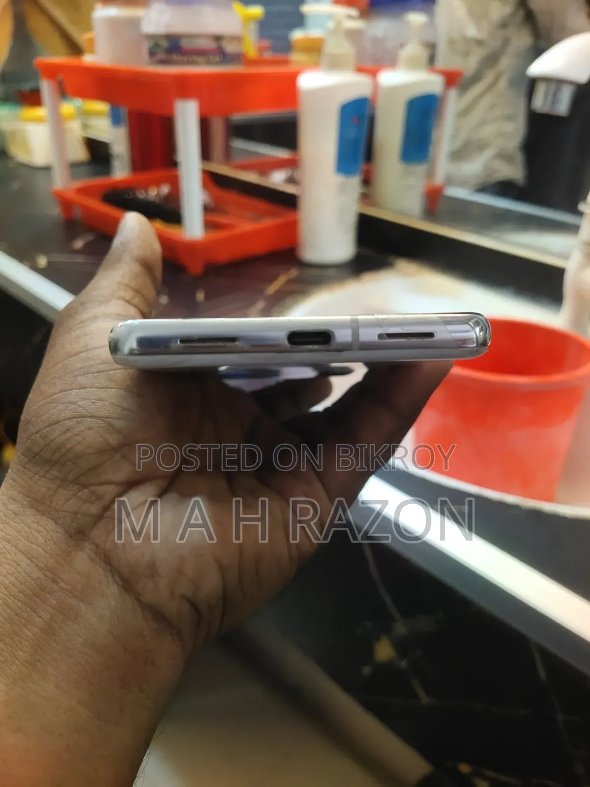 গুগল পিক্সেল ৭ প্রো ১২৮ জিবি সাদা