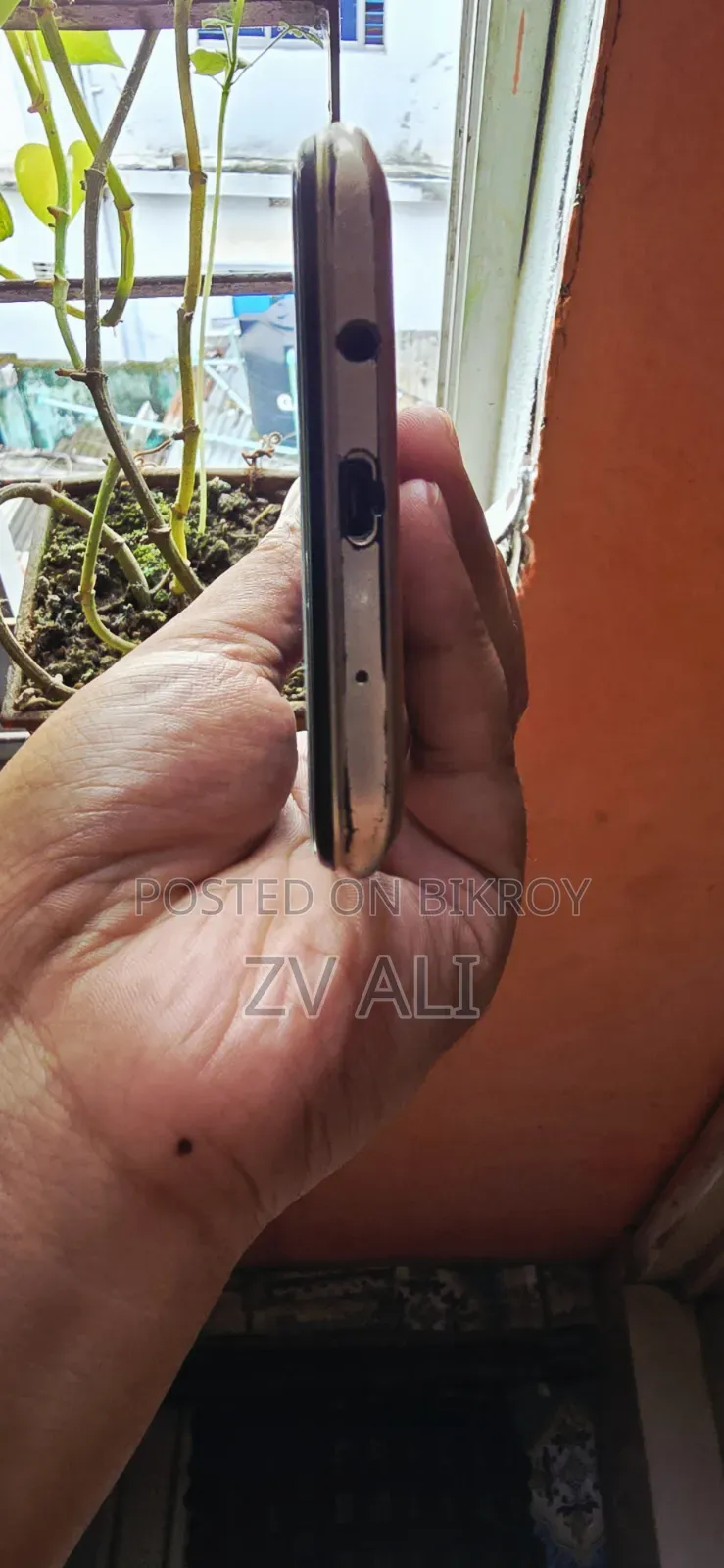 ইনফিনিক্স হট ১০ প্লে ৬৪ জিবি গ্রে