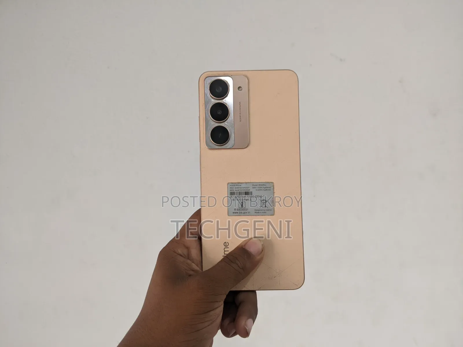 Realme P3 Pro 128 GB Gold