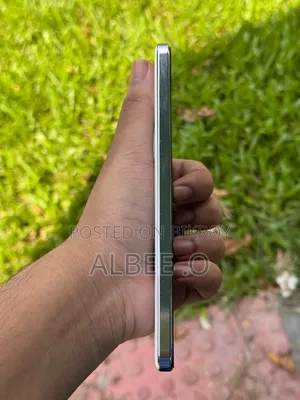 iQOO 256 GB White