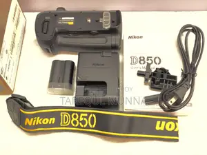 Brand New Nikon D850 Digital SLR Camera Body 45.7MP FX-format
