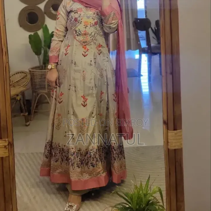 Ready-Made Three Piece Set