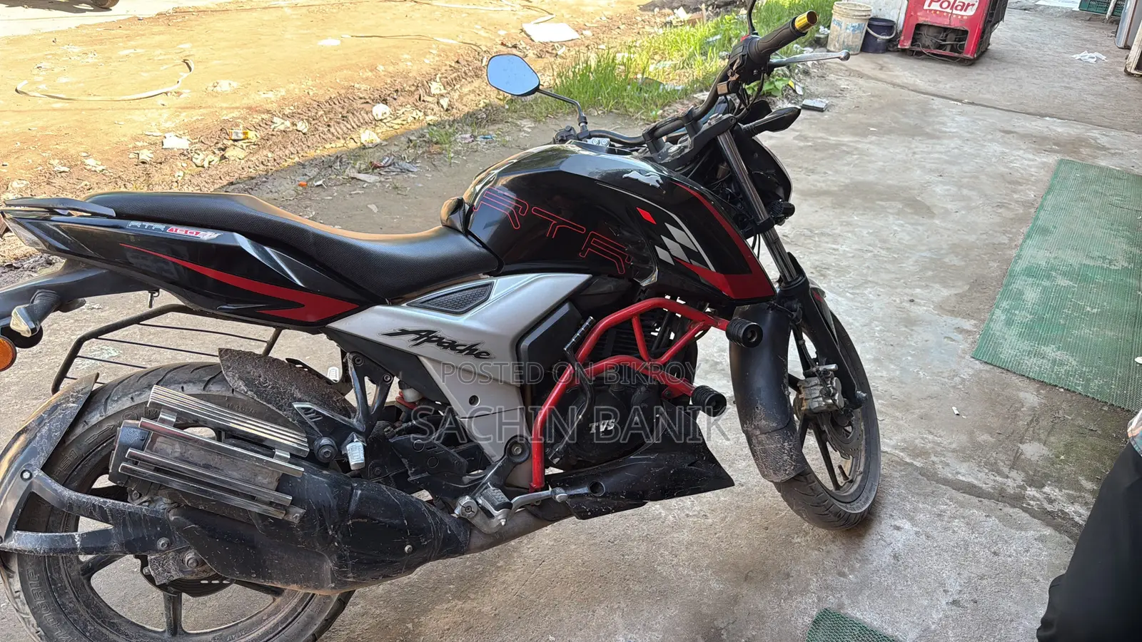 TVS Apache RTR 160 4V 2021 Black