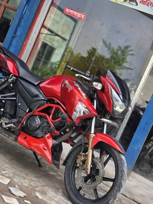 টিভিএস আপাচে RTR 160 2V 2017 রেড