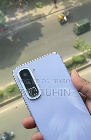 Infinix Hot 70 128 GB Purple
