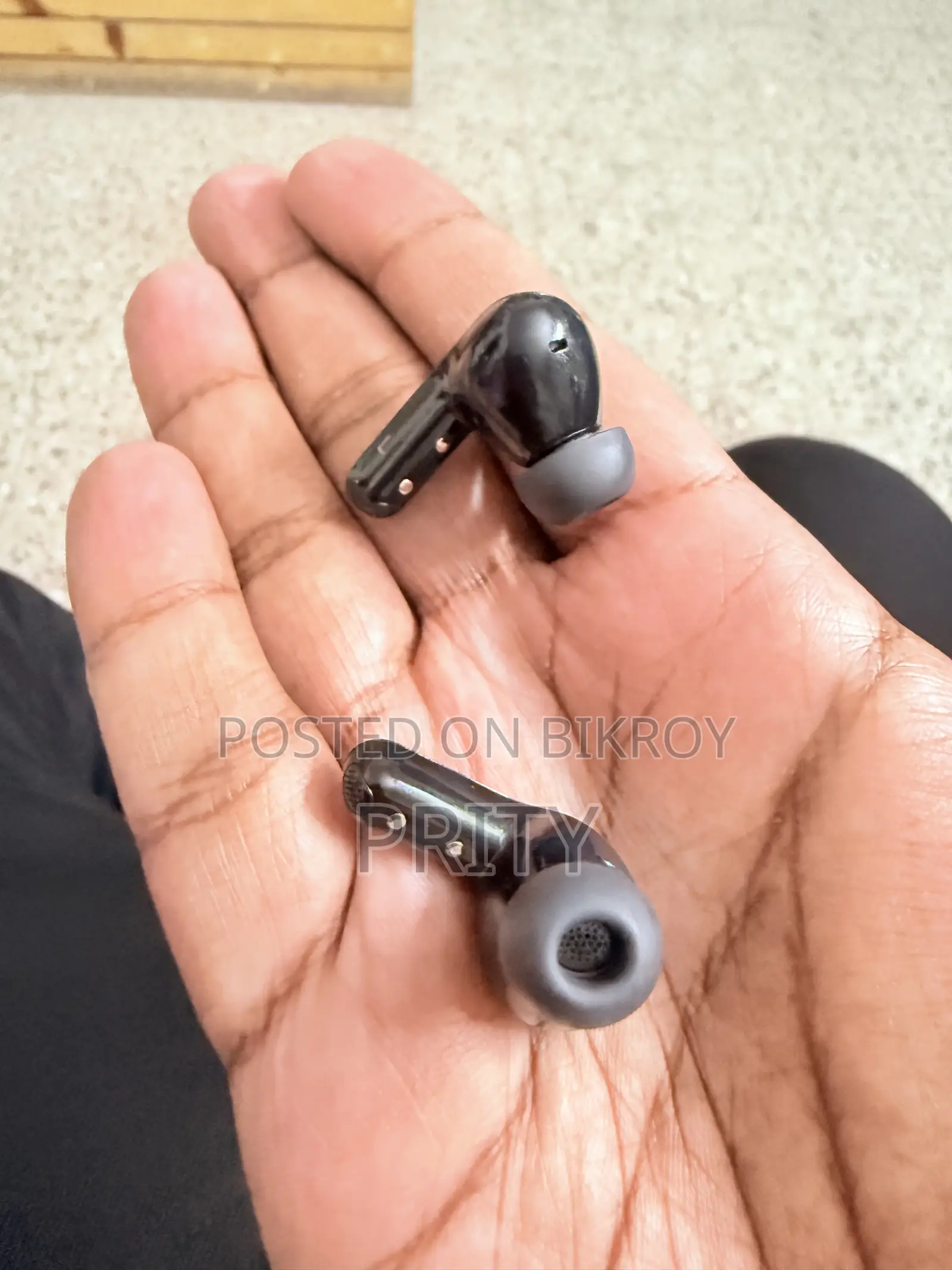 ওরাইমো স্পেস বাডস ২
