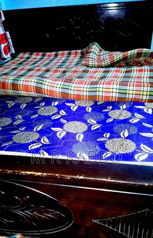 Ekti 6/7 Feet Er Khat Toshok Metres Bikri Hobe